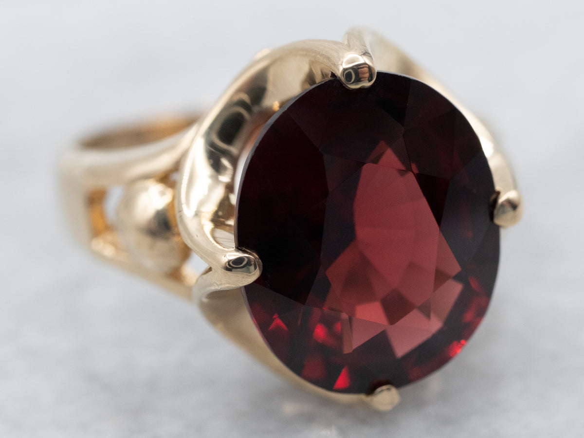 Scalloped Gold Garnet Ring