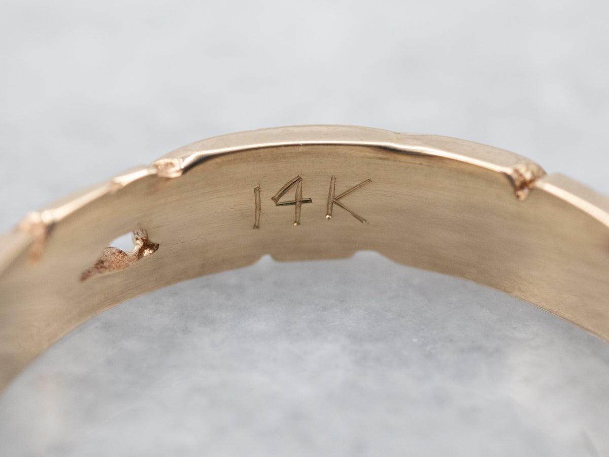 Scrolling Polished Gold Pattern Band