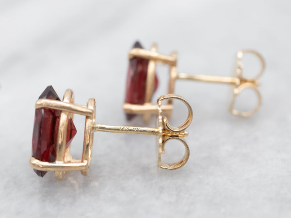 Syriam top Garnet Studs