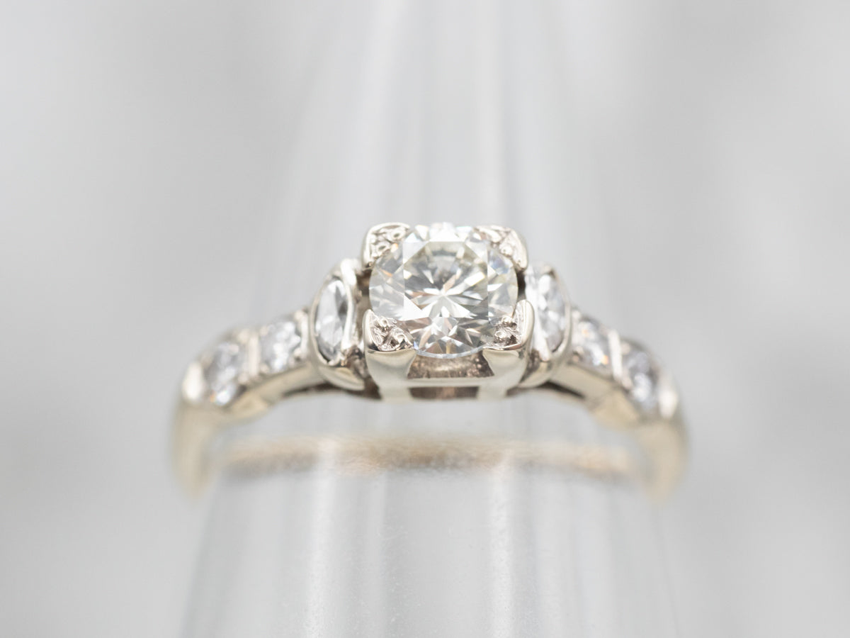 Lovely Round Brilliant Diamond Engagement Ring