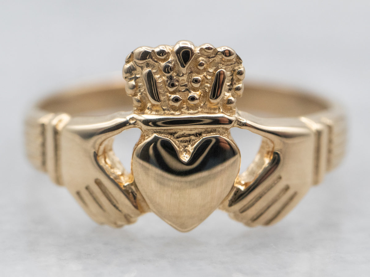 Anillo Claddagh de oro vintage