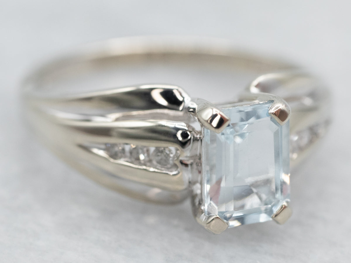 White Gold Aquamarine Ring with Diamond Accents