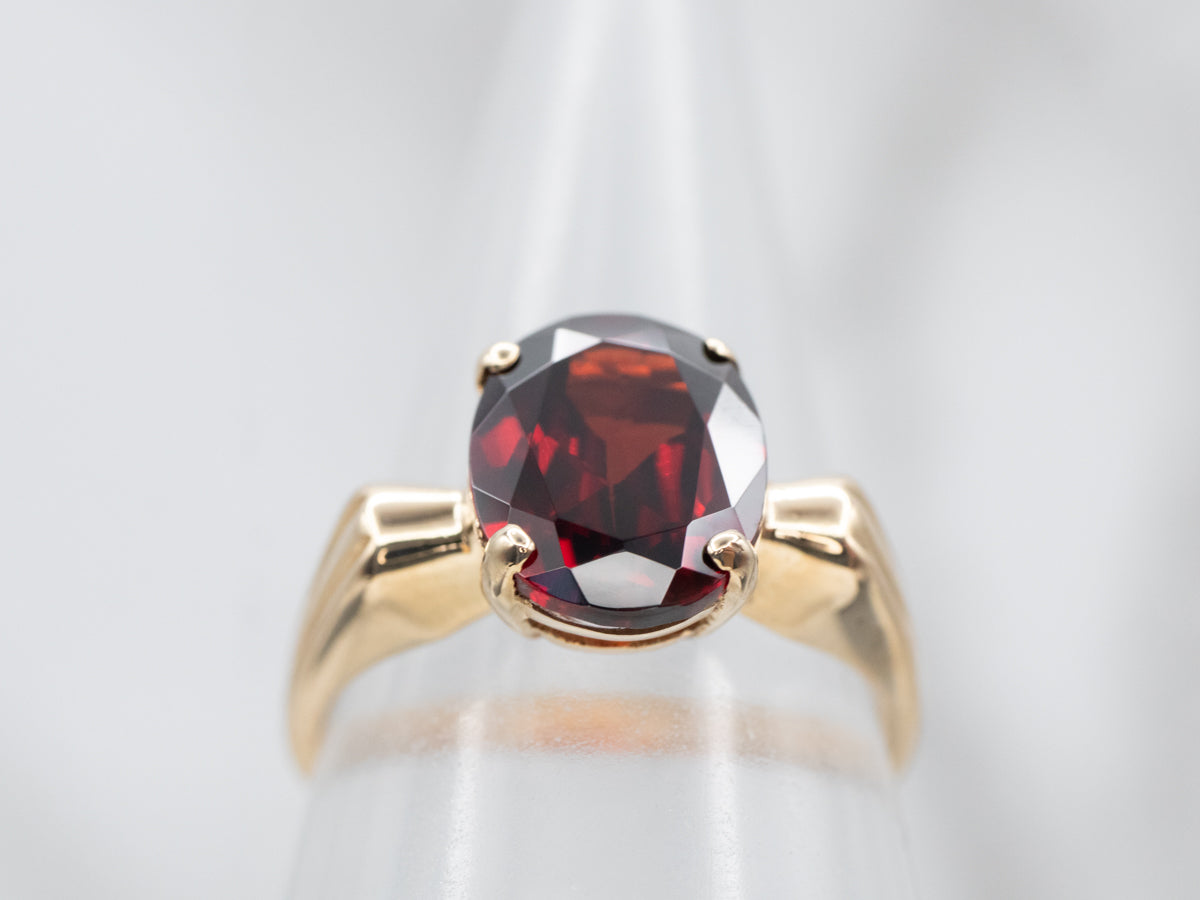 Solid 10kt outlets gold and garnet solitaire delicate bezel deep red ring