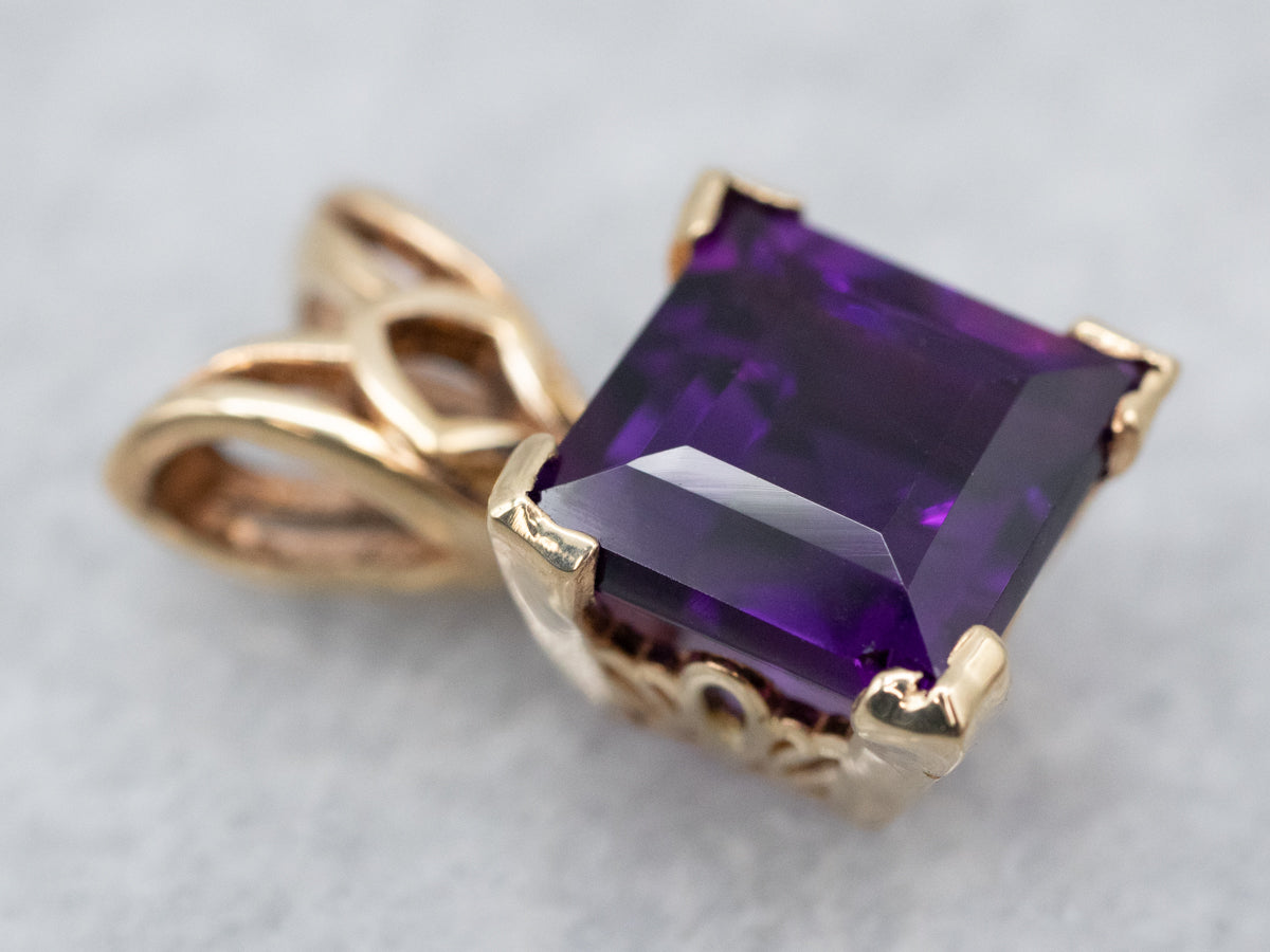 Lustrous Amethyst Solitaire Pendant