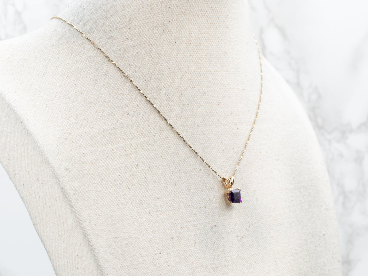 Lustrous Amethyst Solitaire Pendant