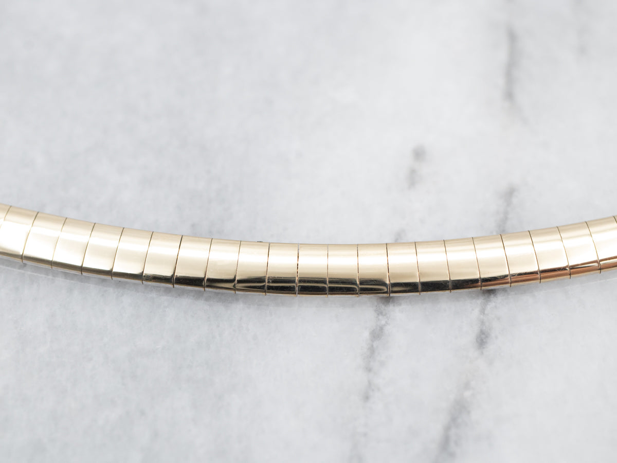 Reversible Two-Tone Gold Omega Chain