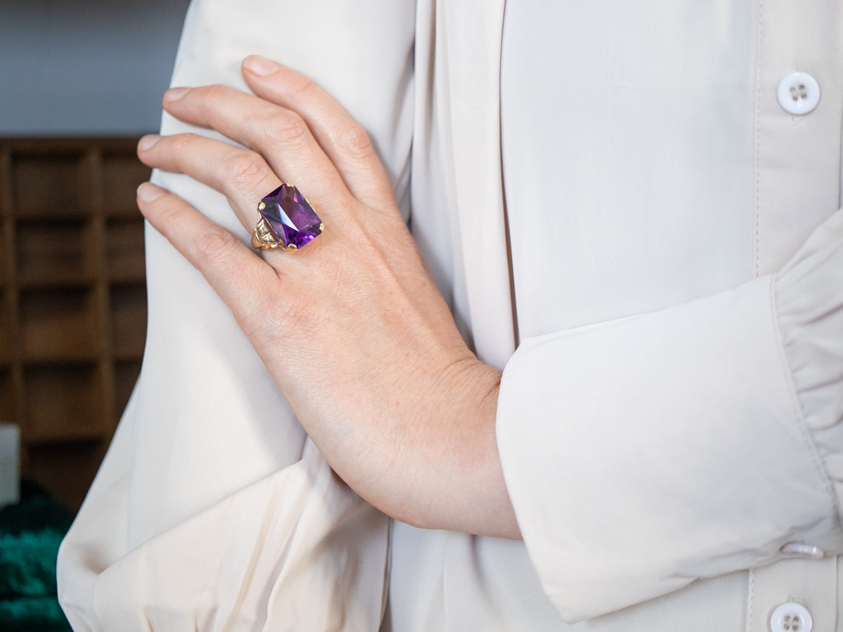 Stunning Yellow Gold Amethyst Solitaire Cocktail Ring