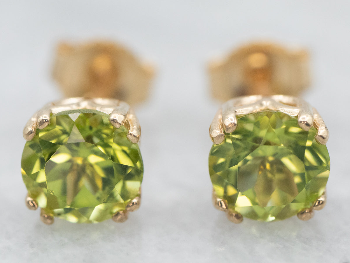 Yellow Gold Peridot Stud Earrings