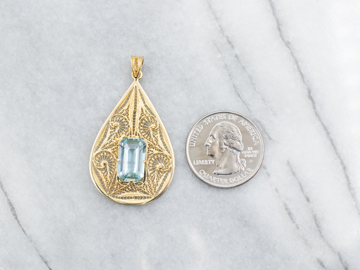 Stunning 18K Gold Aquamarine Filigree Pendant