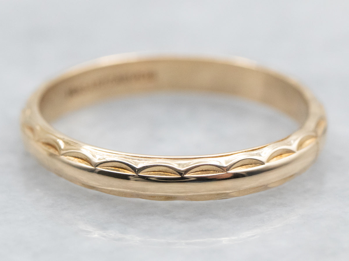 Scalloped Edge Wedding Band