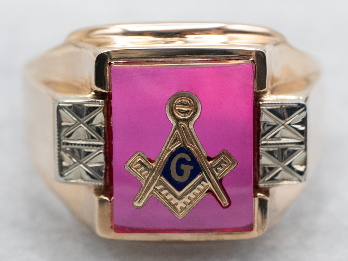 Men&#39;s Vintage Gold Synthetic Ruby Masonic Ring