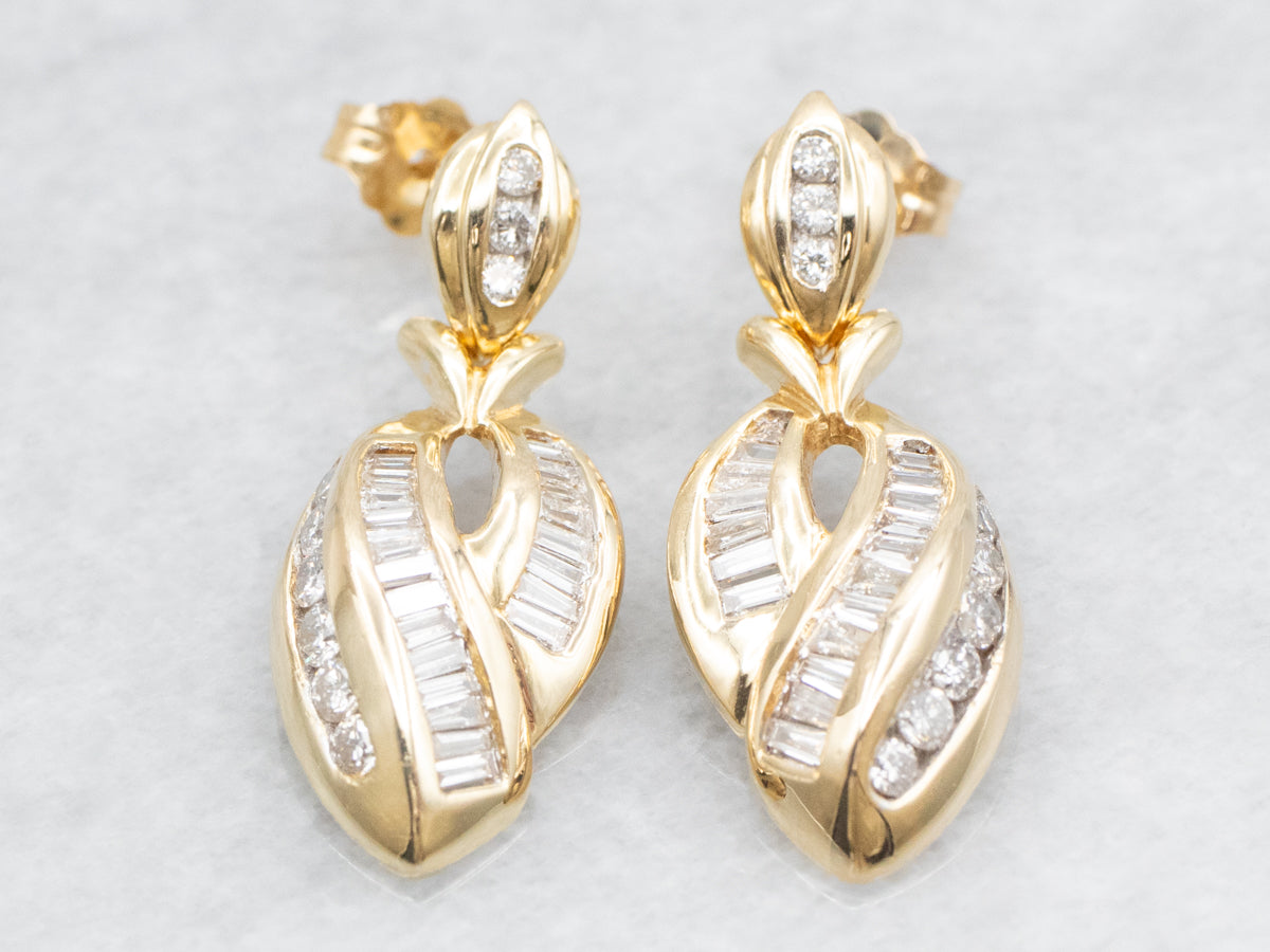 Pendientes colgantes de diamantes en oro amarillo