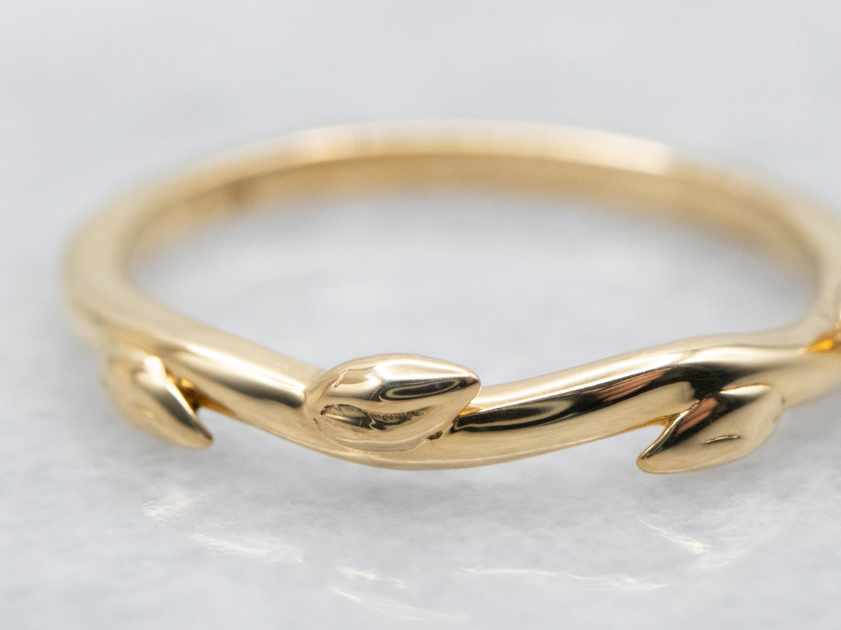 18K Gold Ivy Vine Pattern Band