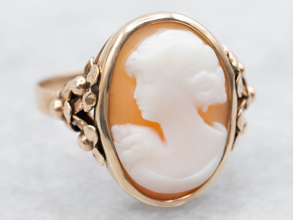 Vintage Gold Cameo Ring with Floral Shoulders