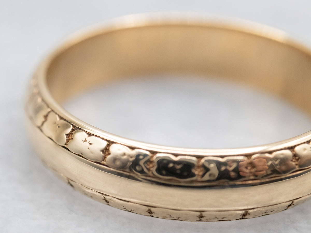 Gold Forget-Me-Not Patterned Wedding Band