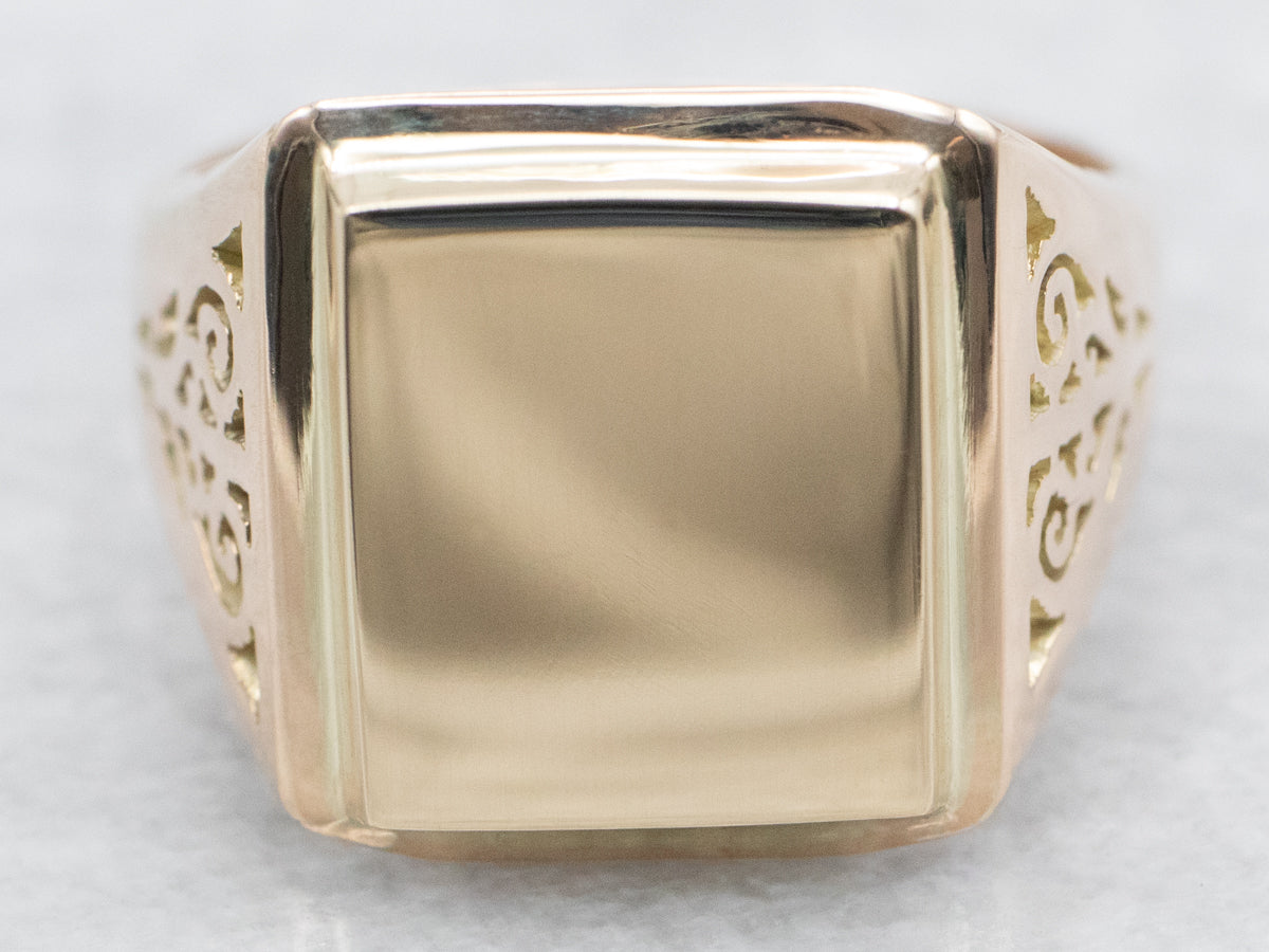 Anillo de sello rectangular liso con hombros perforados