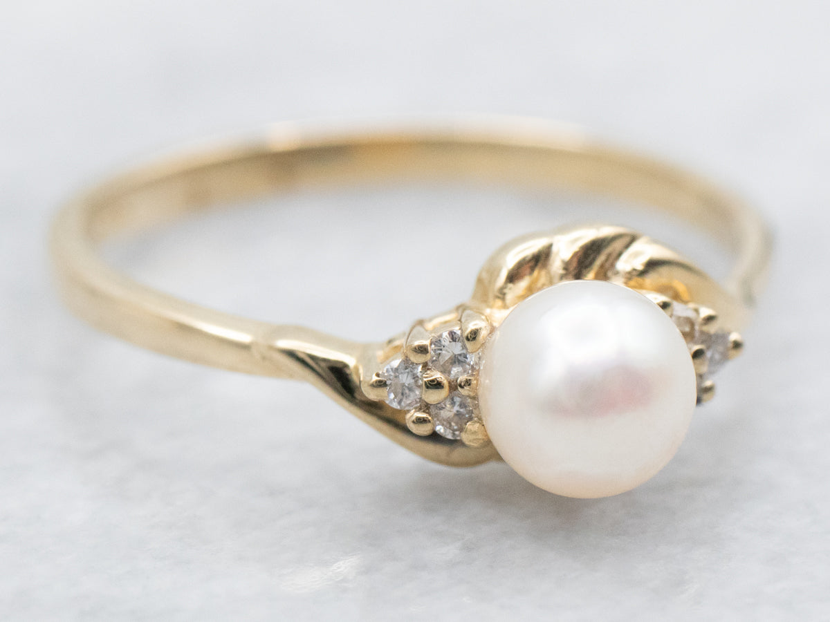 Pearl Ring with Diamond Accents