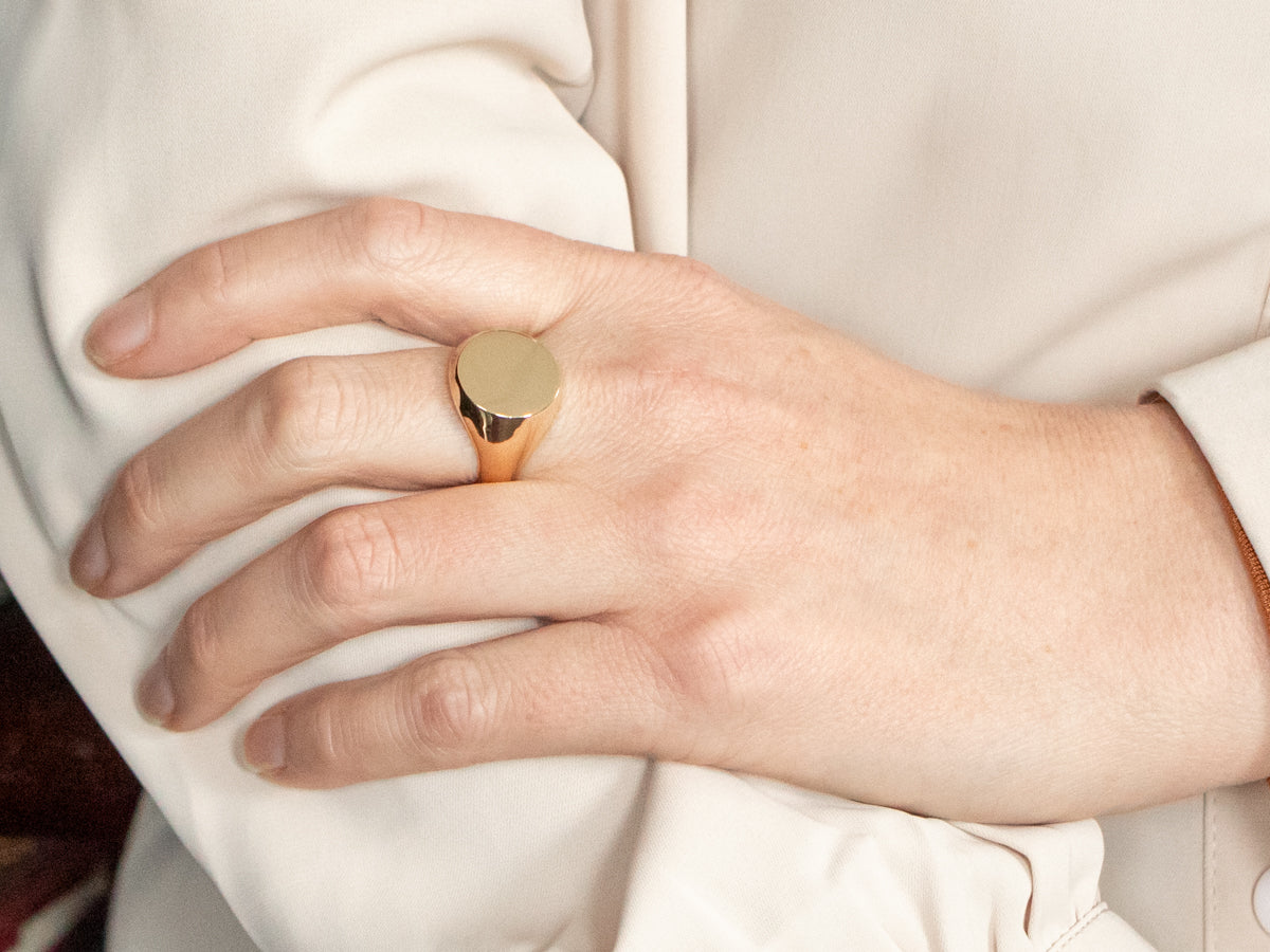 Yellow Gold Plain Signet Ring with Round Top