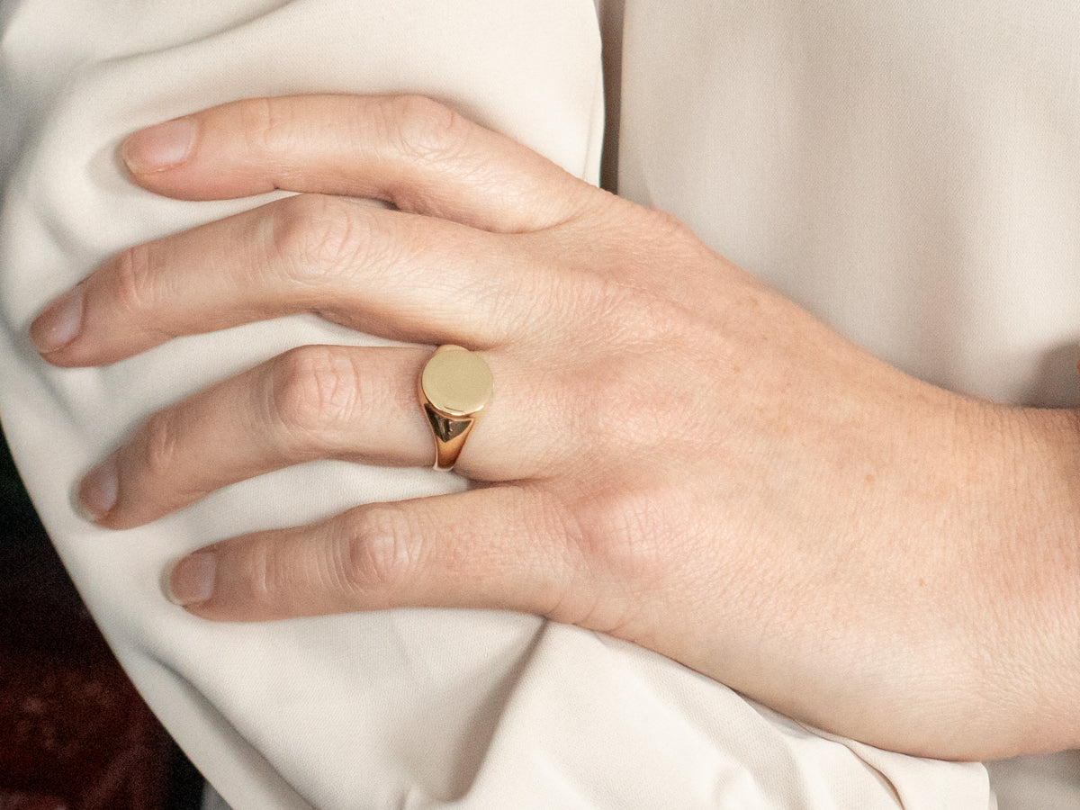 Yellow Gold Plain Signet Ring with Round Top