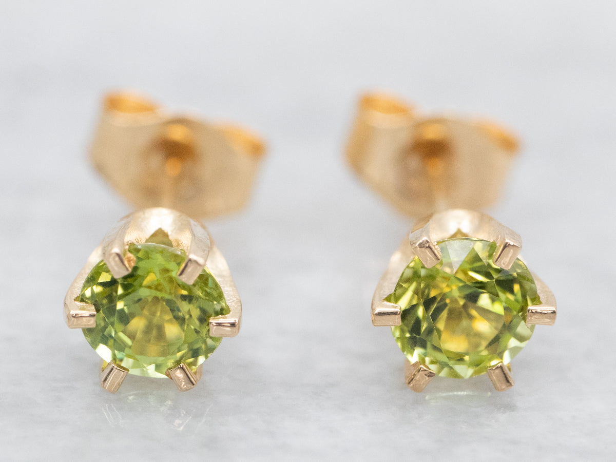 Yellow Gold Peridot Stud Earrings