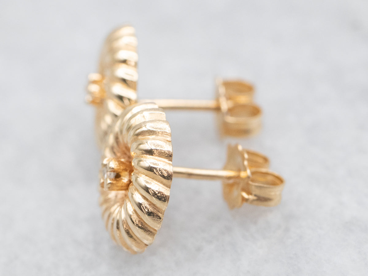 Twisting Gold Diamond Stud Earring