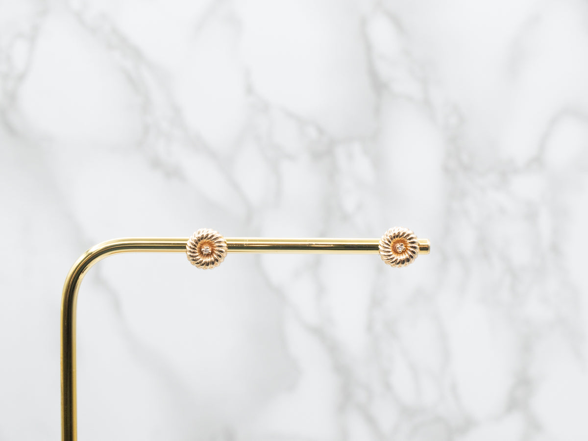 Twisting Gold Diamond Stud Earring