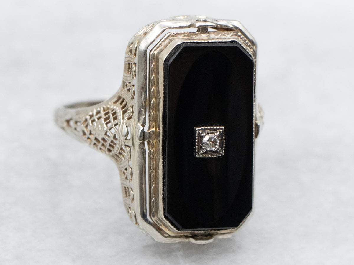 Anillo tipo flip de diamantes y ónix negro de dos tonos