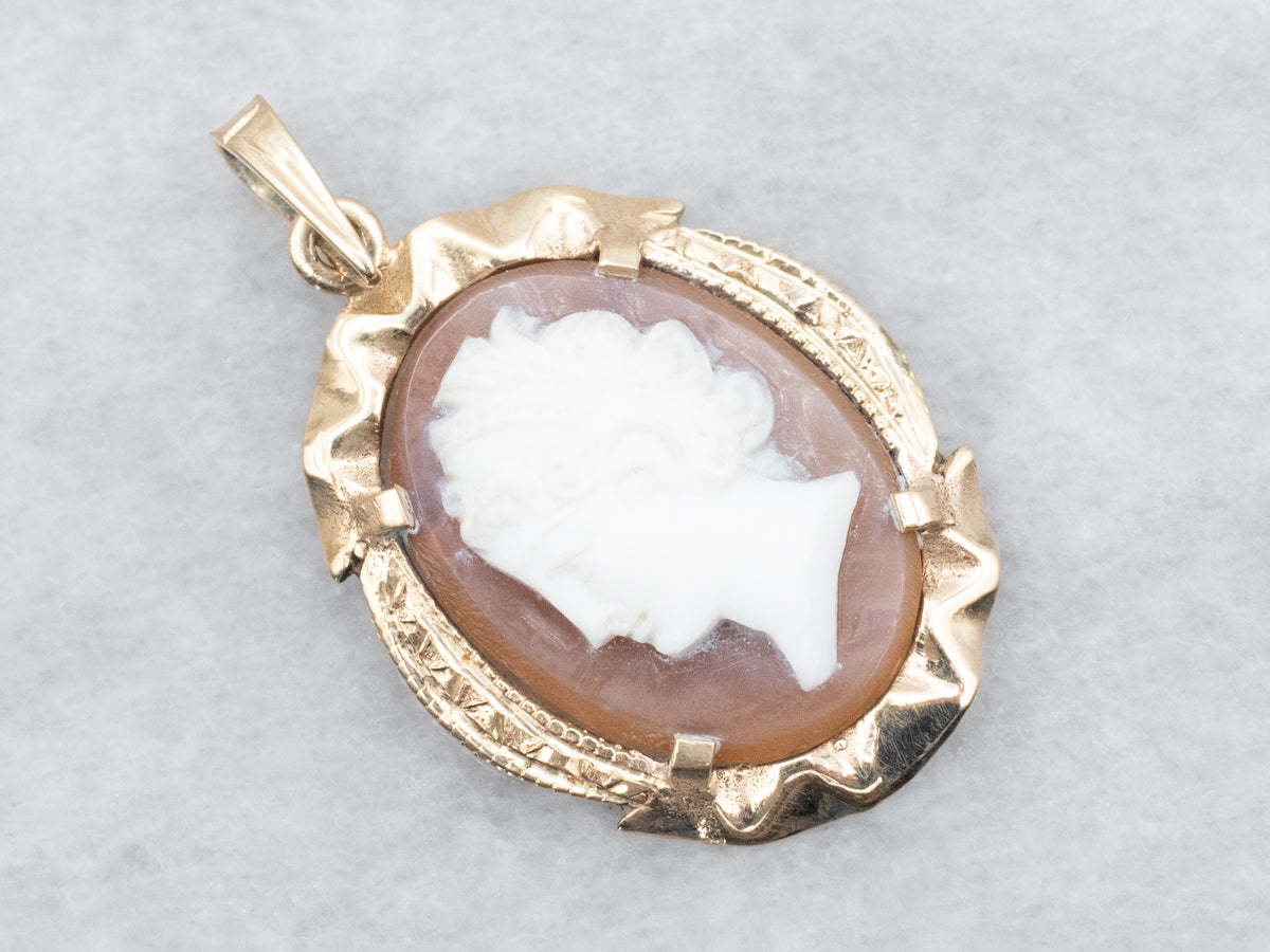 Vintage Yellow Gold Cameo Pendant