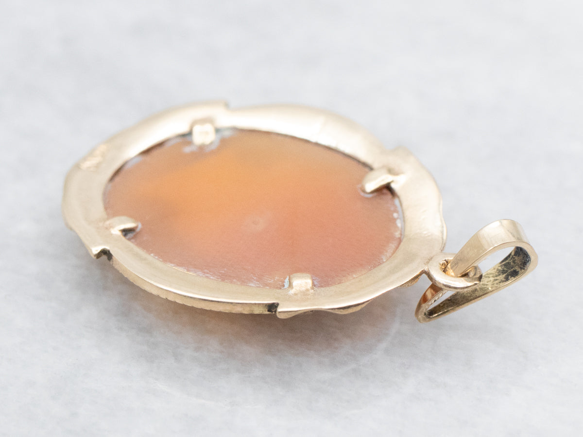 Vintage Yellow Gold Cameo Pendant