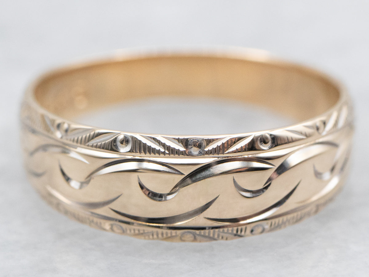 Vintage Tapered Gold Pattern Band