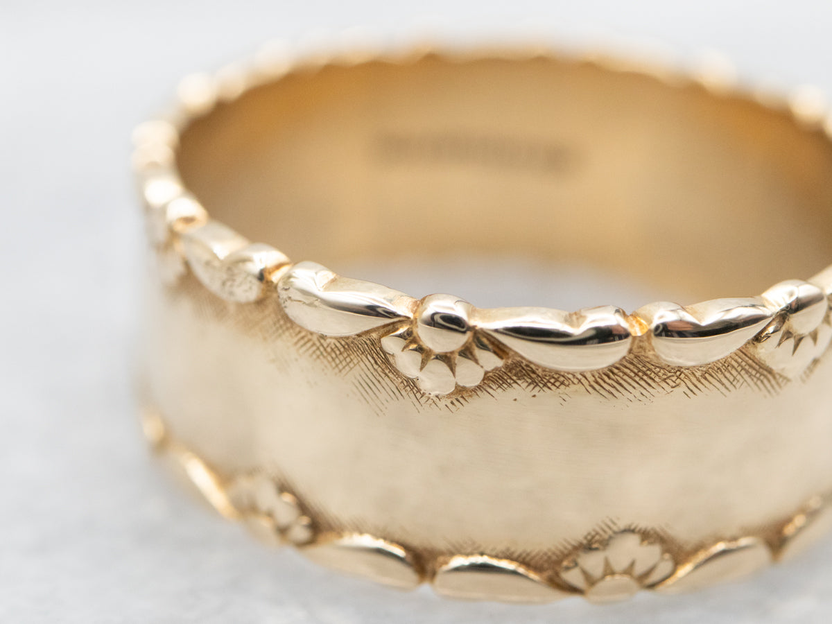 Vintage Wide Gold Pattern Edge Band