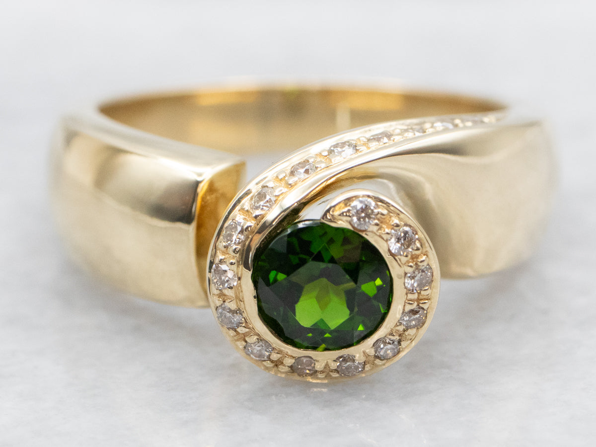 Modern Diopside Diamond Twist Ring