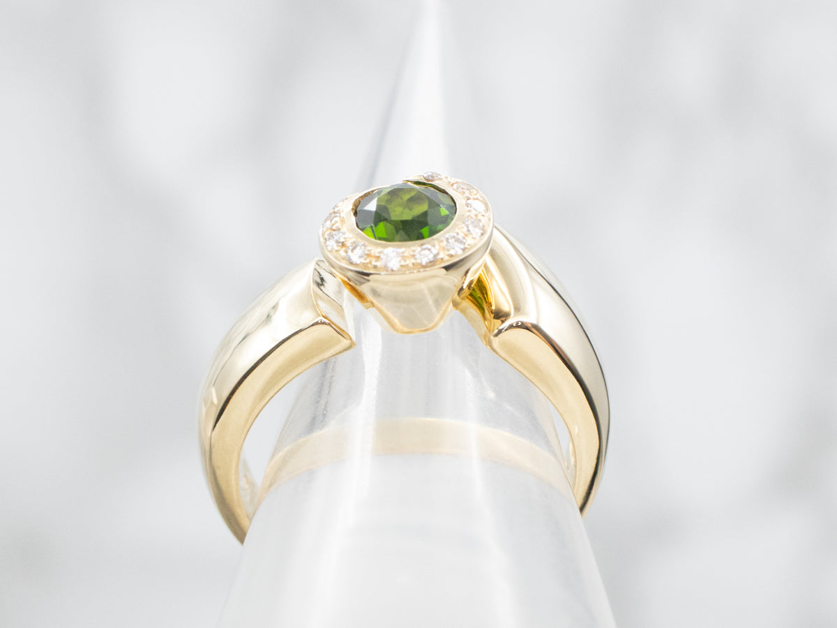 Modern Diopside Diamond Twist Ring