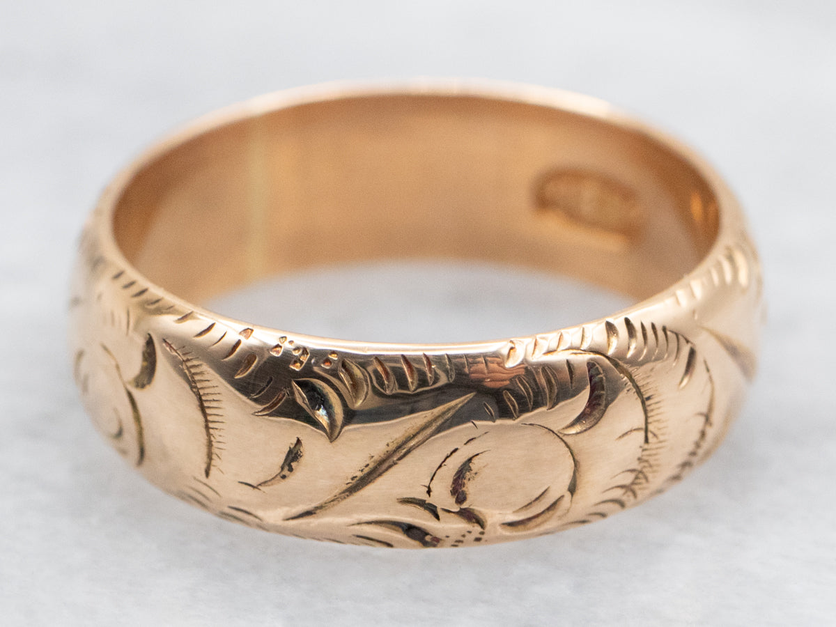 Scrolling 18-Karat Gold Wedding Band