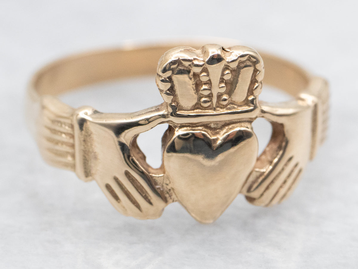 Classic Gold Irish Claddagh Band