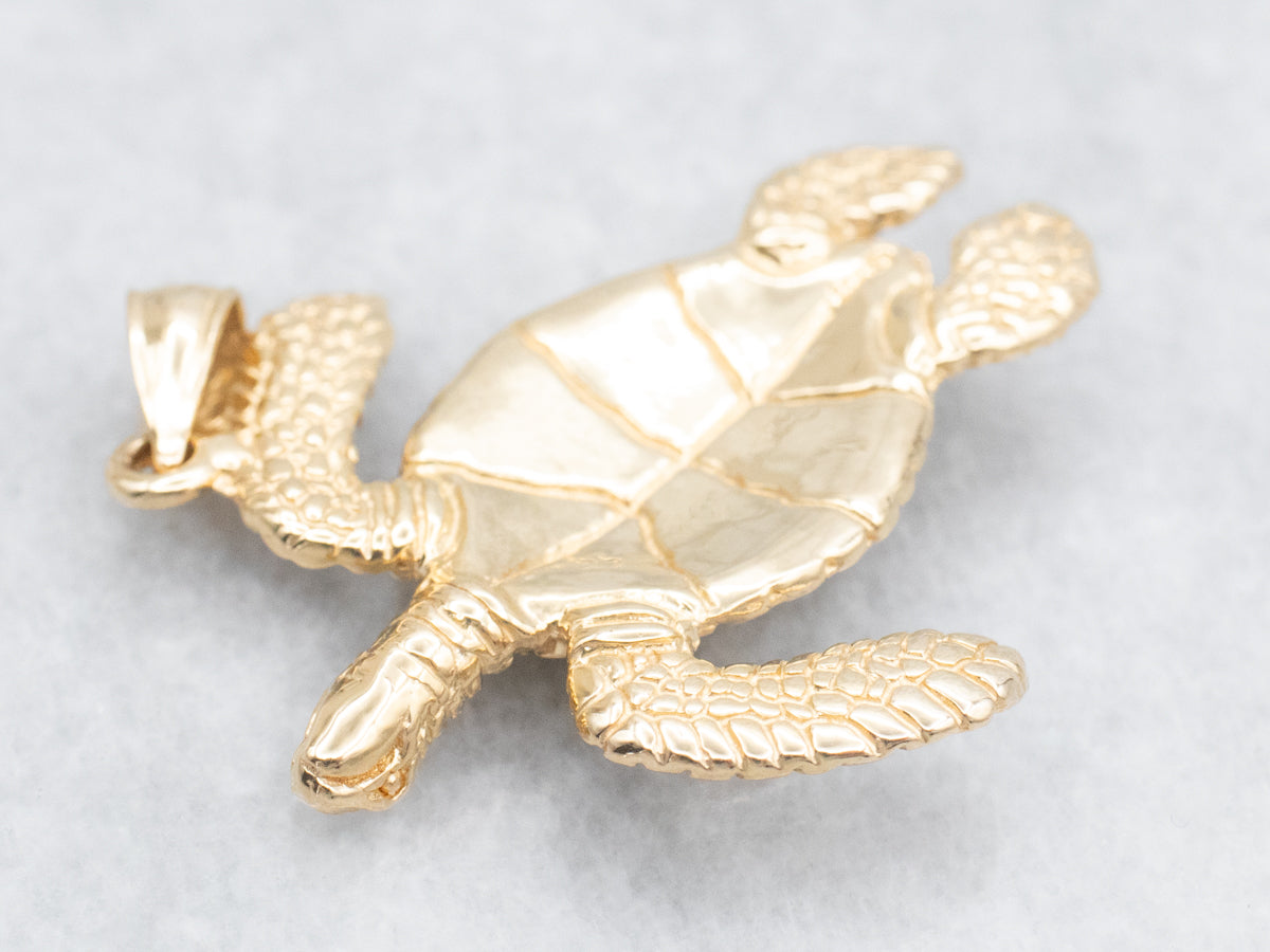 Yellow Gold Sea Turtle Pendant