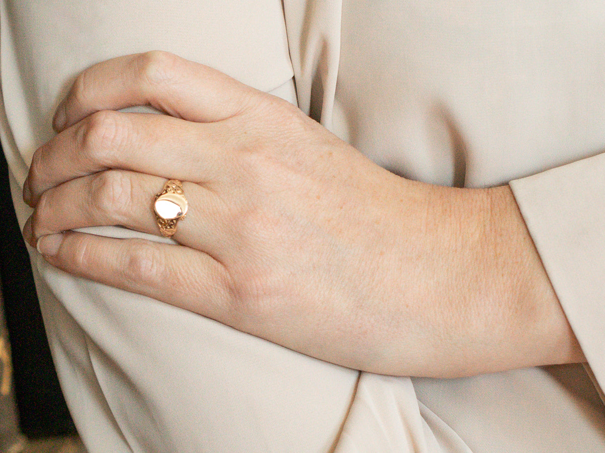 Victorian Scrolling Gold Signet Ring