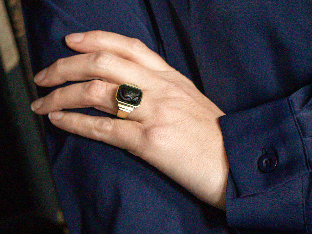 Men's 1950's Gold Black Onyx Intaglio Ring