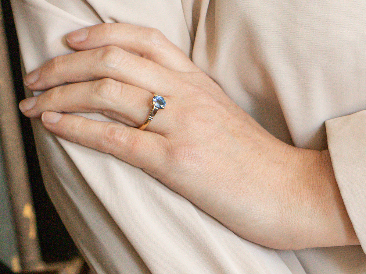 Retro Era Ceylon Sapphire Engagement Ring