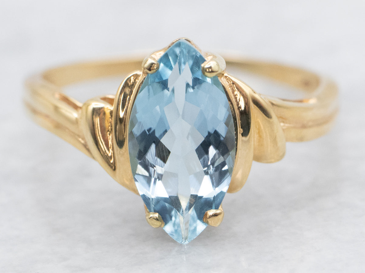Crisp Blue Aquamarine Cat s Eye and Gold Cocktail Ring