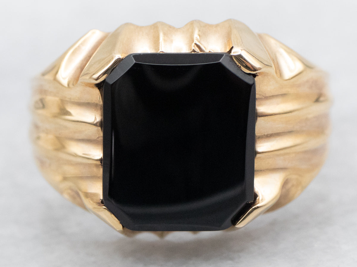 Mid Century Modern Men&#39;s Onyx and Gold Ring