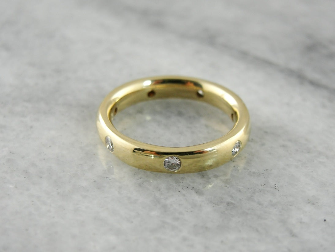 Etoile Diamond Gold Wedding Band