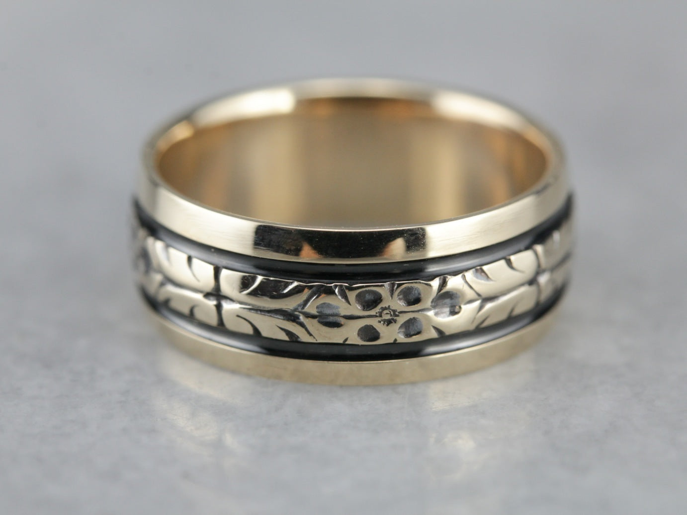 Vintage Floral Wedding Band