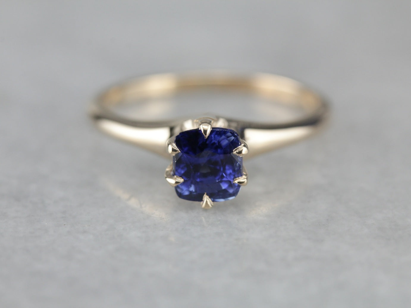 Gorgeous Royal Blue Sapphire Solitaire Ring