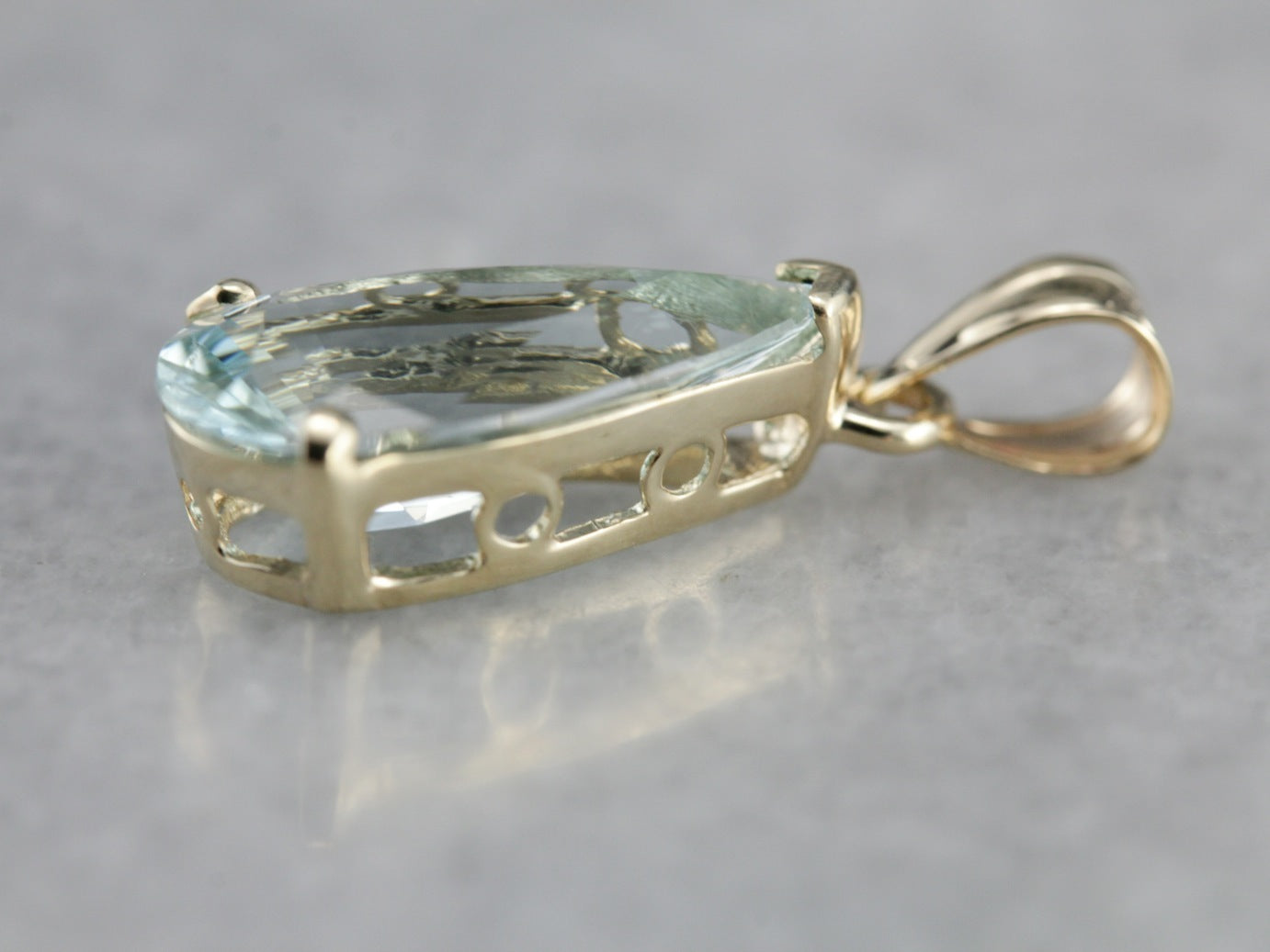 Teardrop Aquamarine Pendant