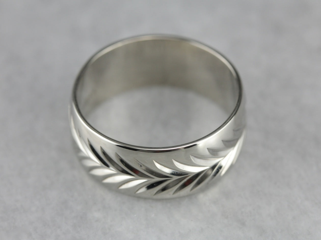 White Gold Pattern Wedding Band