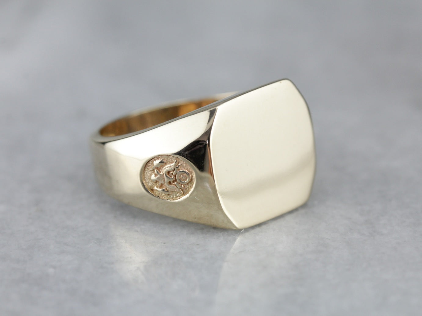 Vintage Gold Military Signet Ring