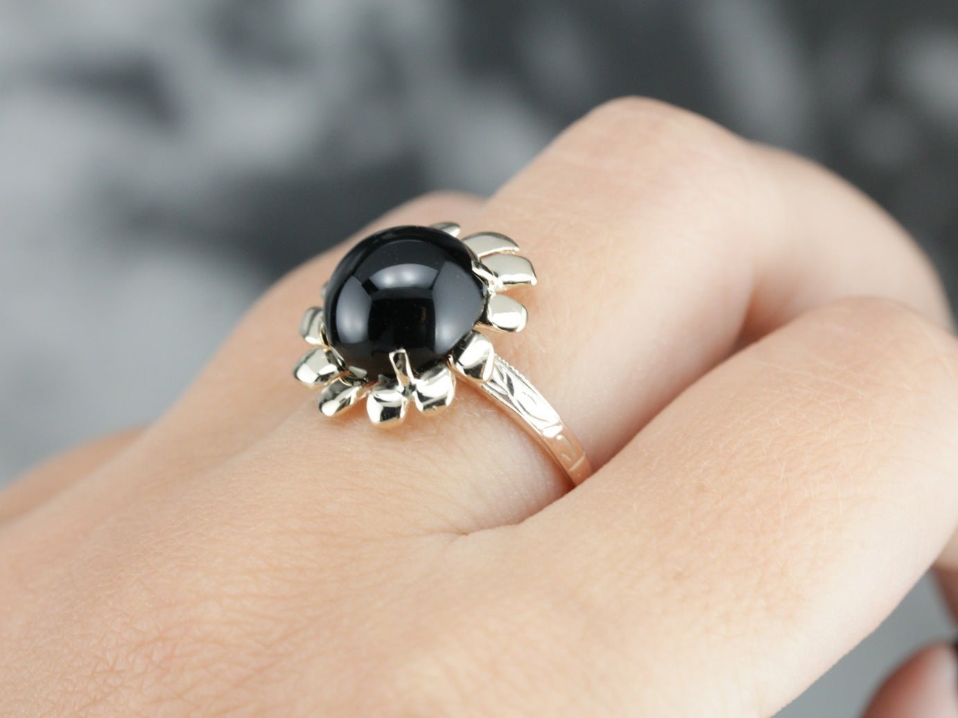 Black onyx flower ring deals