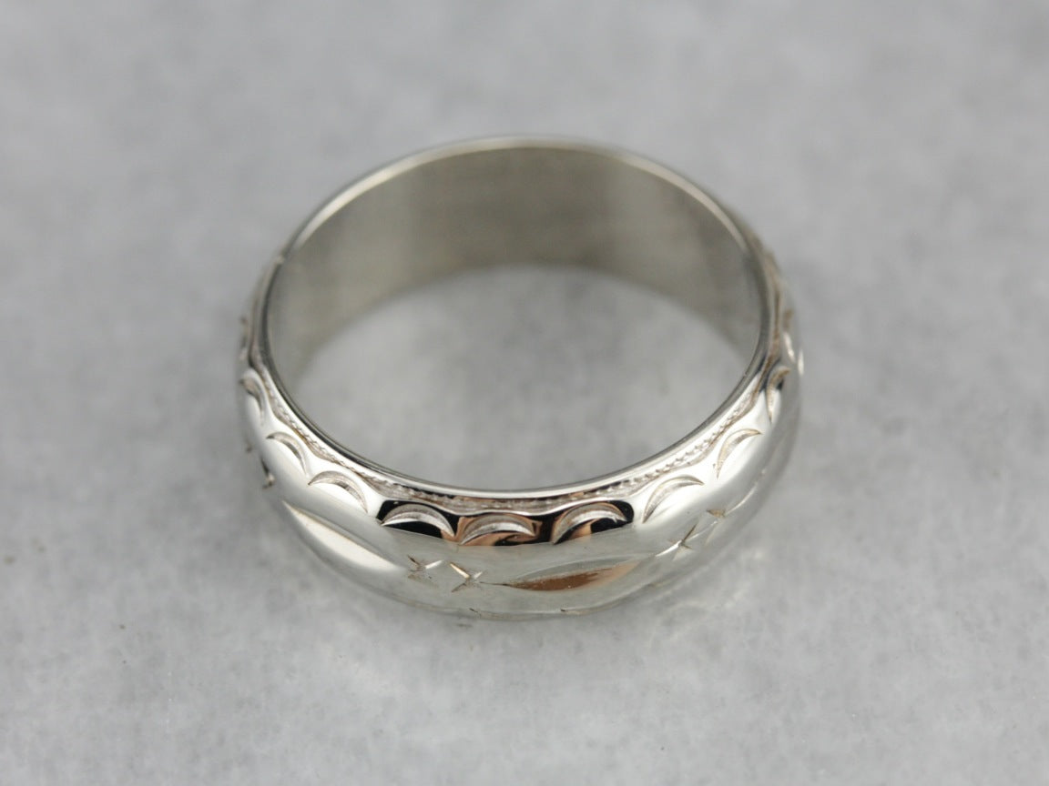 Vintage White Gold Pattern Band