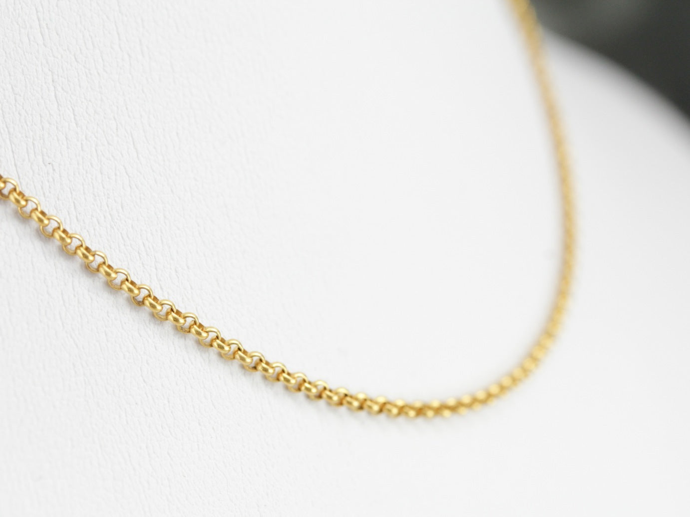 Yellow Gold Rolo Chain